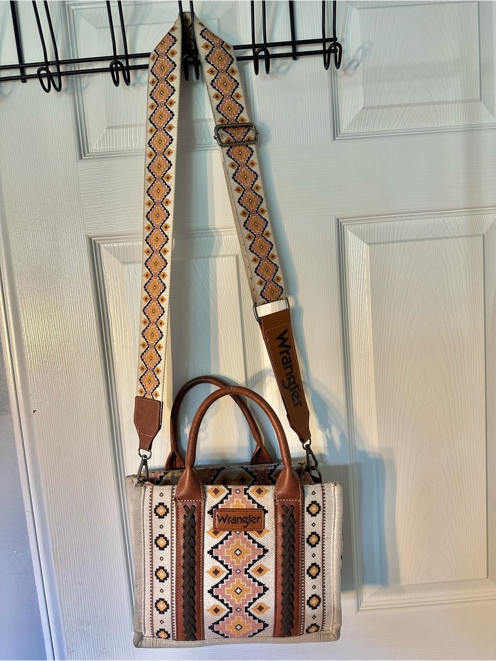 Wrangler Aztec Canvas Crossbody Top Handle WesternPurse Zip Top Detachable Strap - Picture 4 of 14